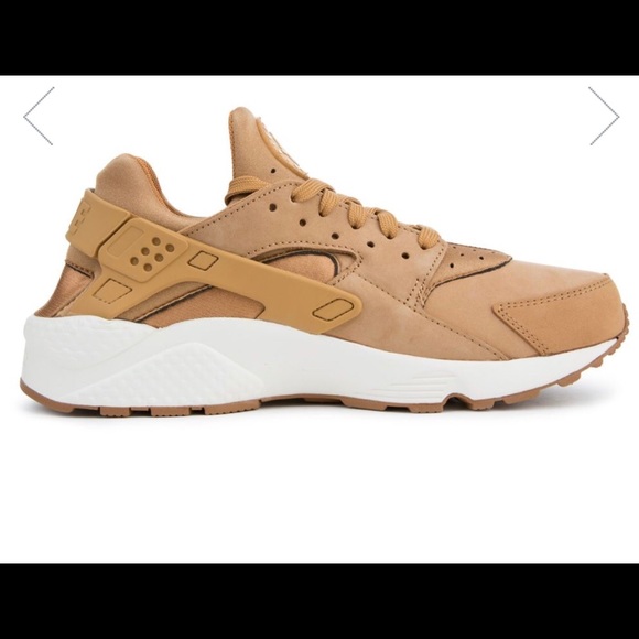 Sold !!Nike Air Huarache man size 9.5 med brown 👟 - Picture 3 of 8